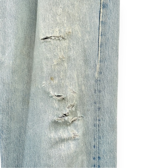 Vintage Levi's 501 1990s Made in USA Light Wash Straight Leg Distressed Jeans - Picture 3 of 13